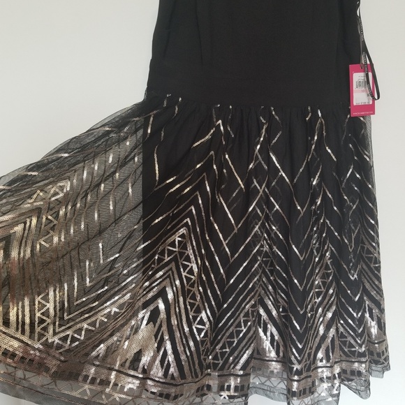 Vince camuto black flared dress with gold - Picture 3 of 4